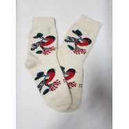 Яркие шерстяные носки со снегирями на ветке белые